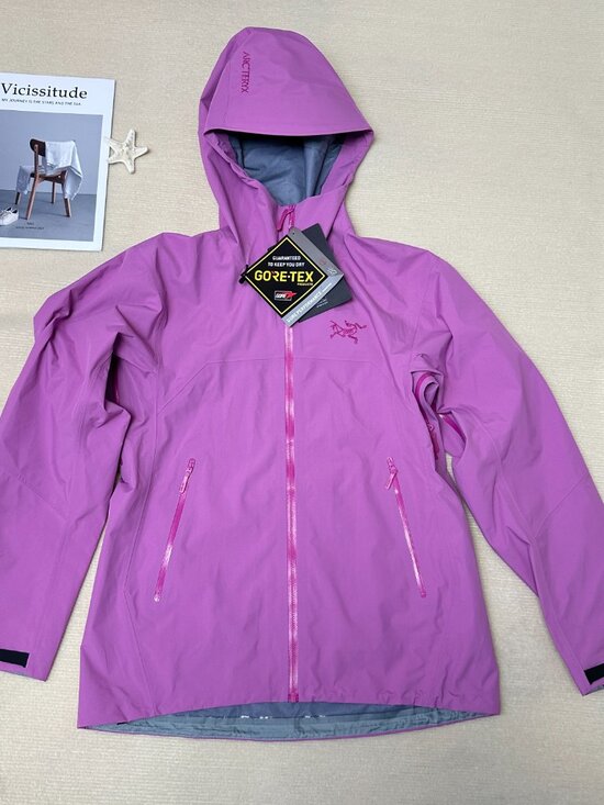 Arc'teryx Other - Arc'teryx Men’s Beta LT Hardshell Hooded GORE-TEX Jacket
